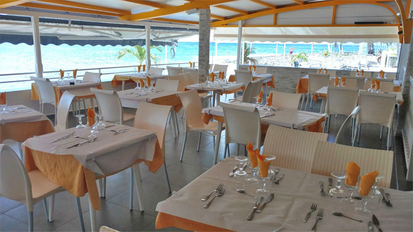 Restaurant panoramique de l'hôtel Le KANAOA aux Saintes